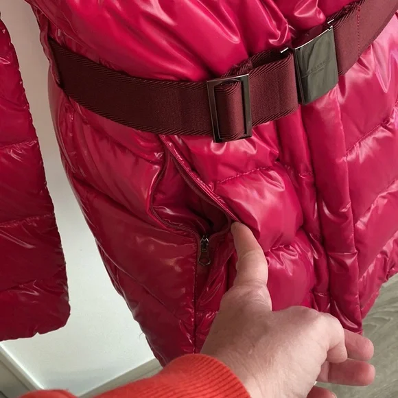 MaxMara NWOT fuchsia quilted down jacket with genuine fur